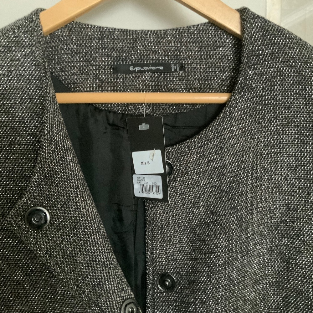 Jacket - Picture 2 of 5